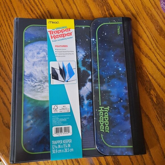 New Trapper Keeper Binder Portfolio Folder 2023 Mead Retro Moon - Picture 1 of 4